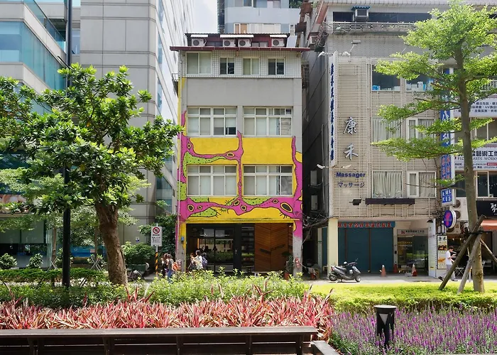 Flip Flop Hostel - Main Station Taipei